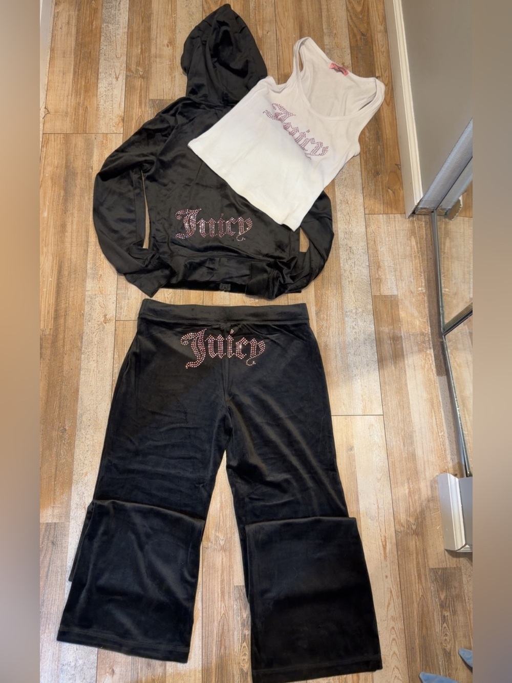 JUICY COUTURE Pink Rhinestone Velour Tracksuit Jacket & Pants 3 Piece Set